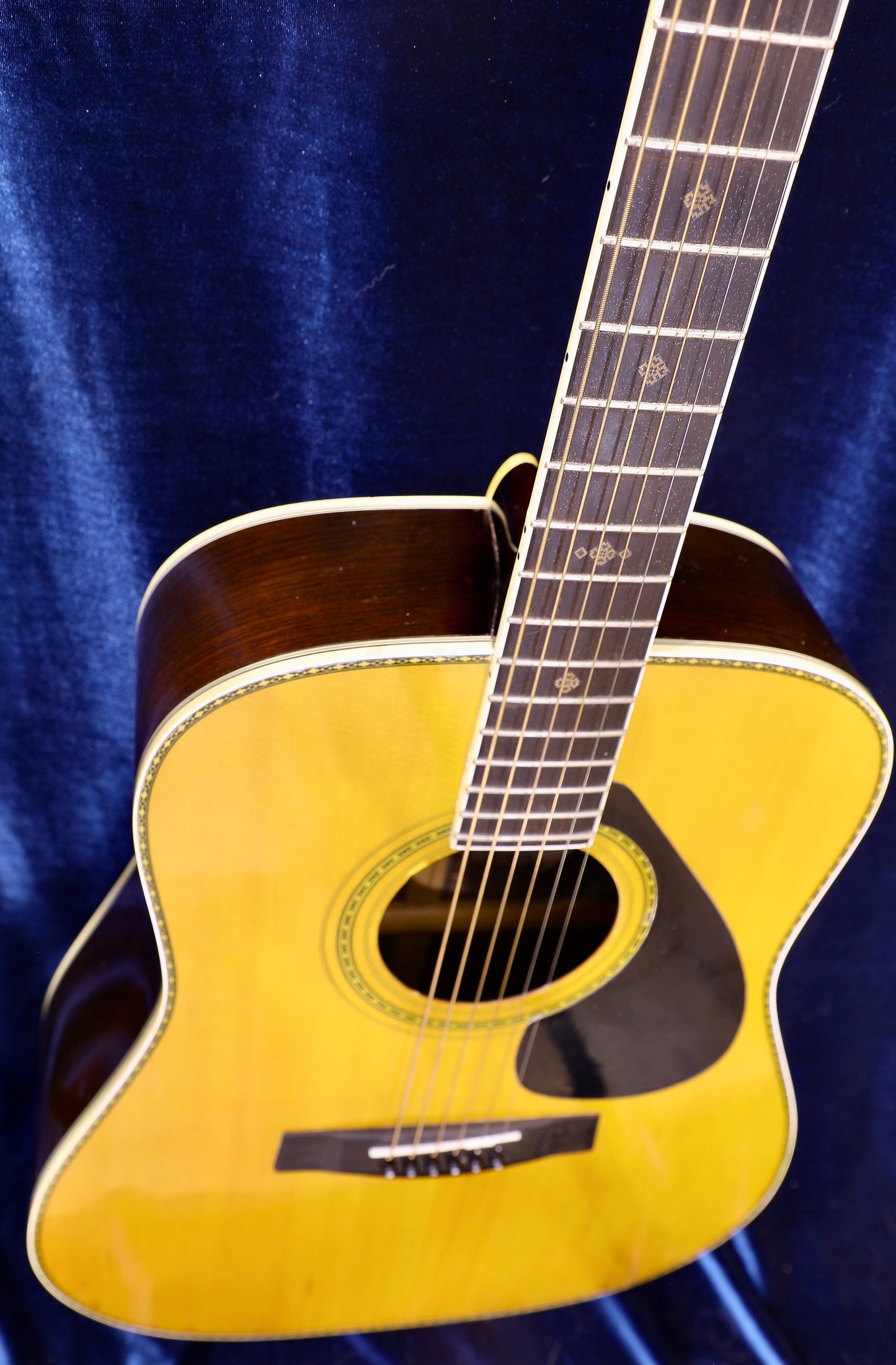 Yamaha L10 First Generation Acoustic Guitar - With Hard Case