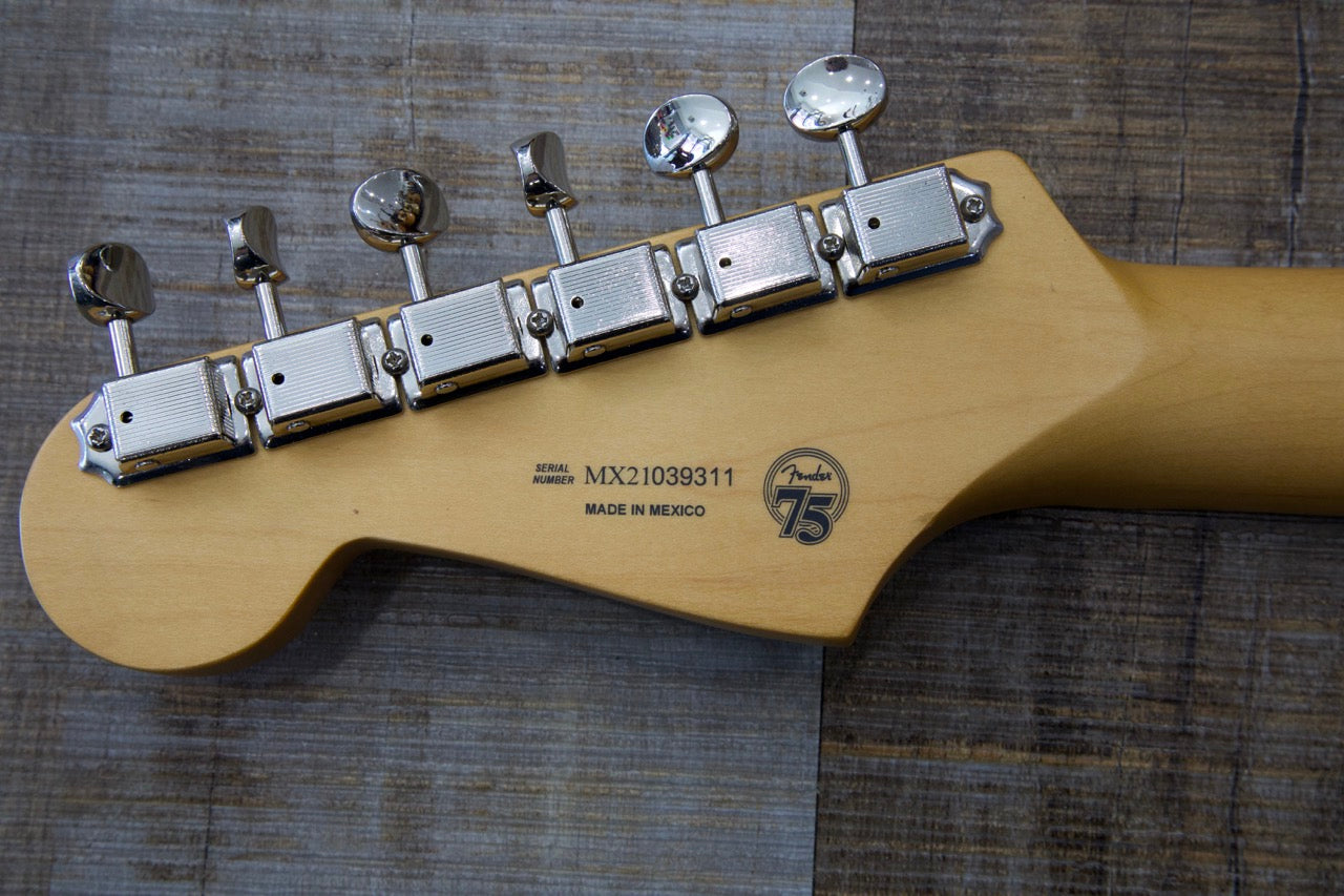 Fender Noventa Stratocaster 75th Anniversary 2021 - Surf Green