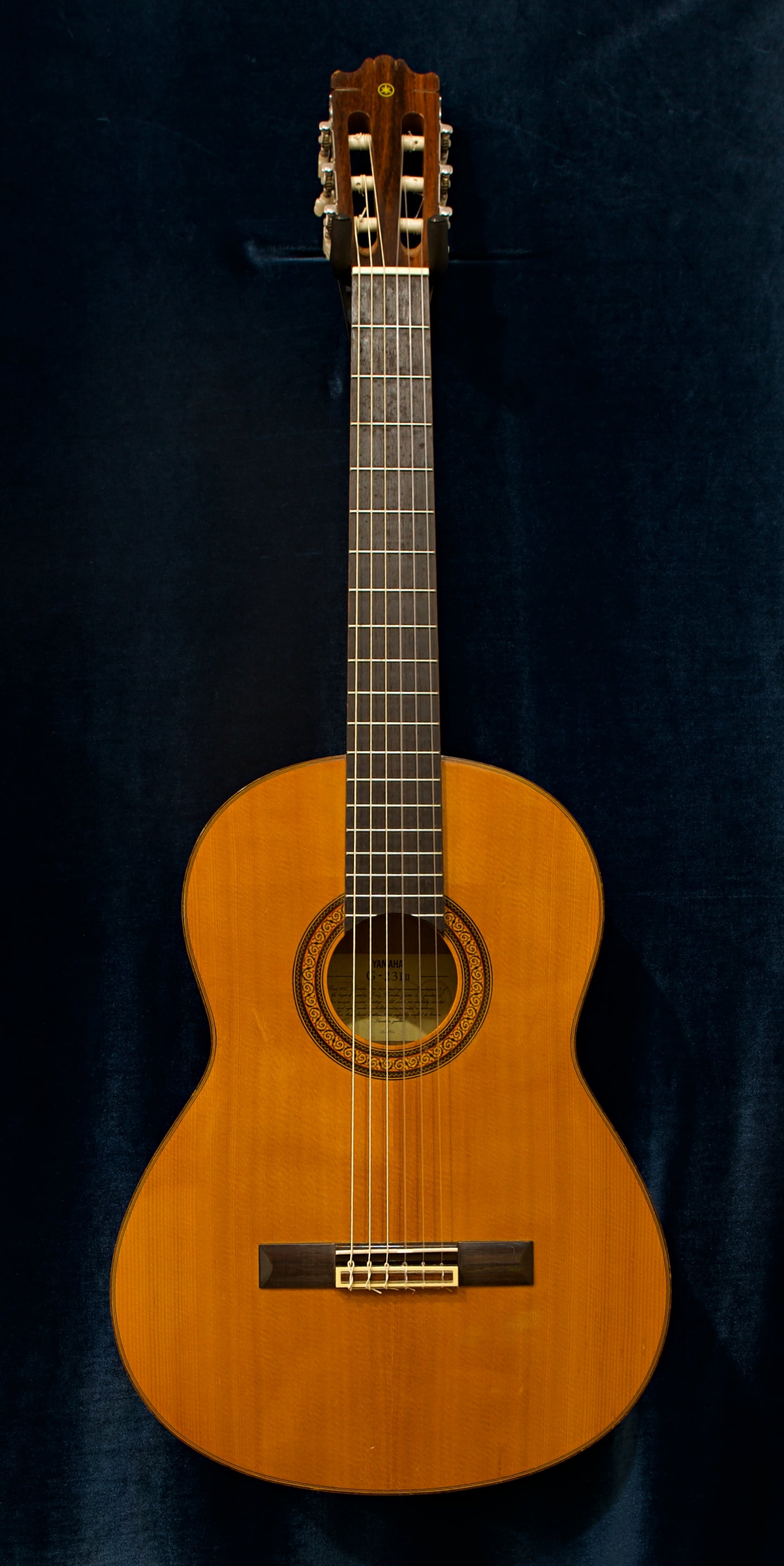 Yamaha G-231 Classical Guitar (Serial: 210050619) – Vintage Elegance