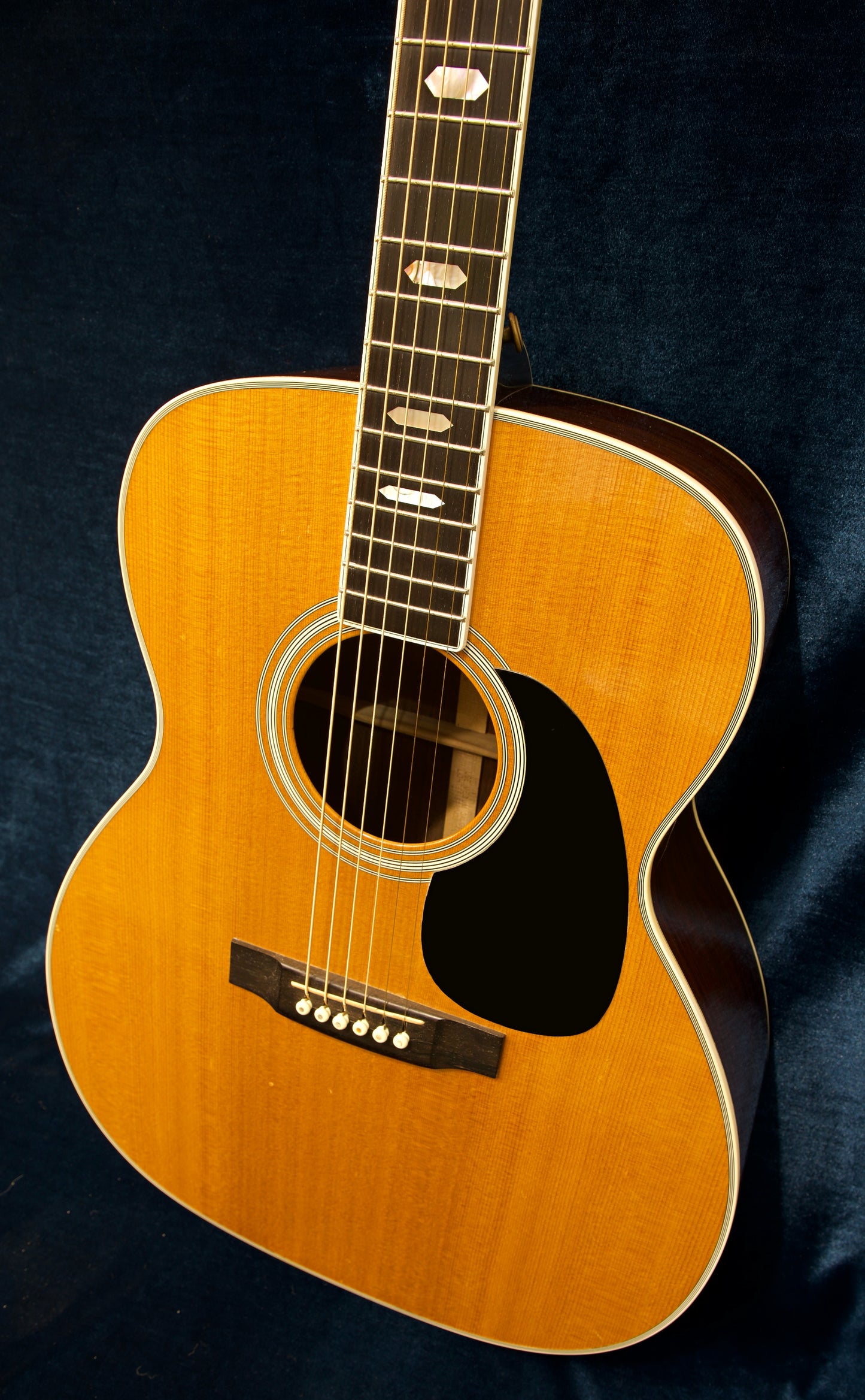 Martin J‑40 Jumbo Acoustic Guitar Serial #: 552454 | Made c.1994–1995 | Excellent Condition | Original Case