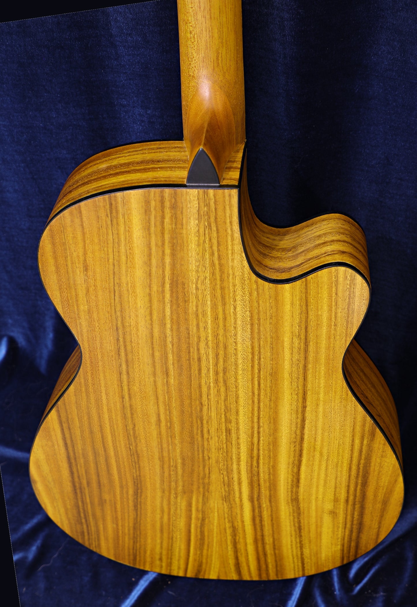 Martinez MFC-41L-SK Acoustic Guitar Left Hand – Excellent Condition