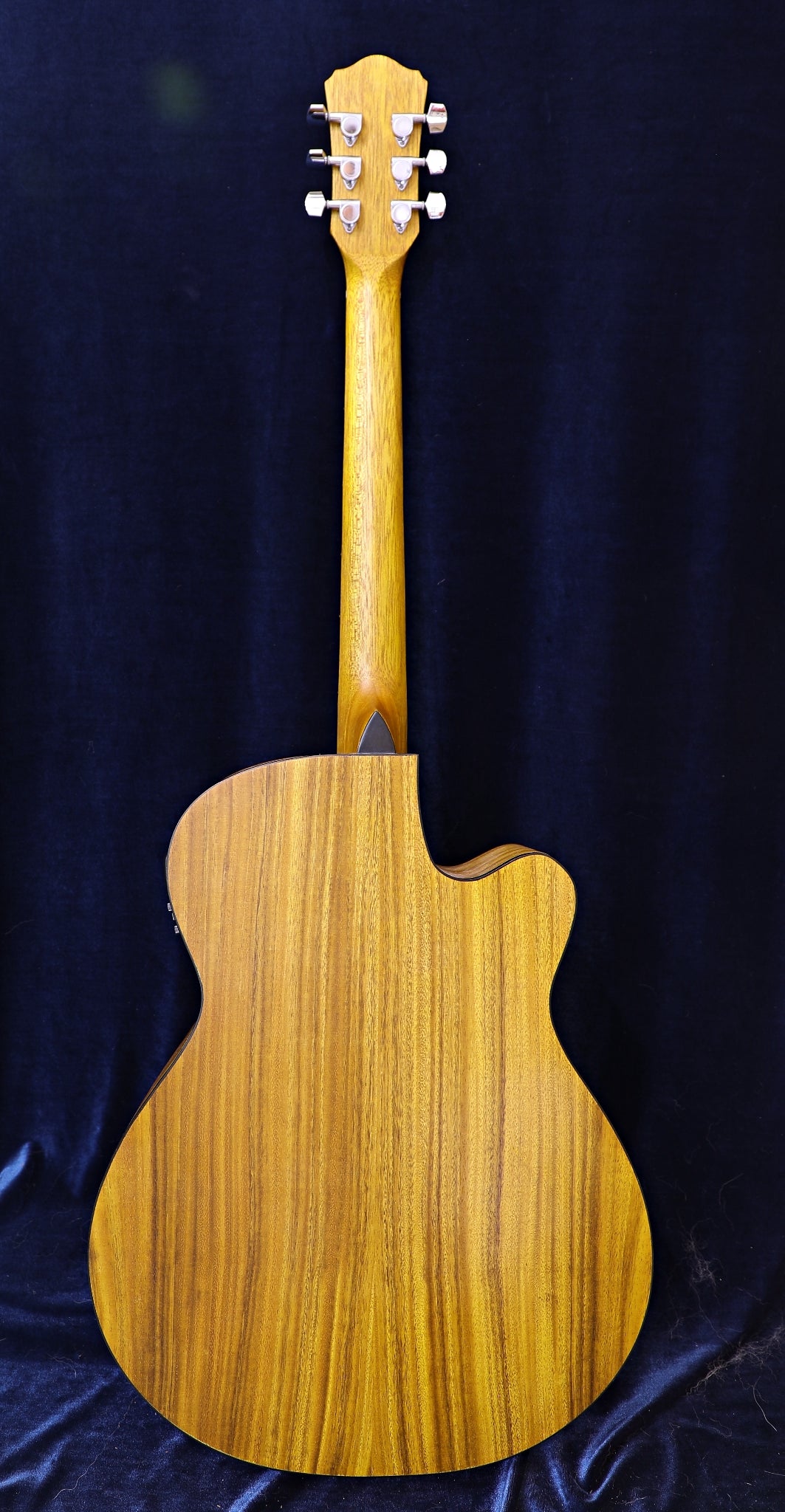 Martinez MFC-41L-SK Acoustic Guitar Left Hand – Excellent Condition