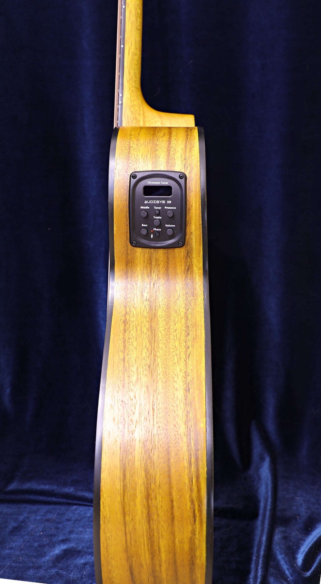 Martinez MFC-41L-SK Acoustic Guitar Left Hand – Excellent Condition