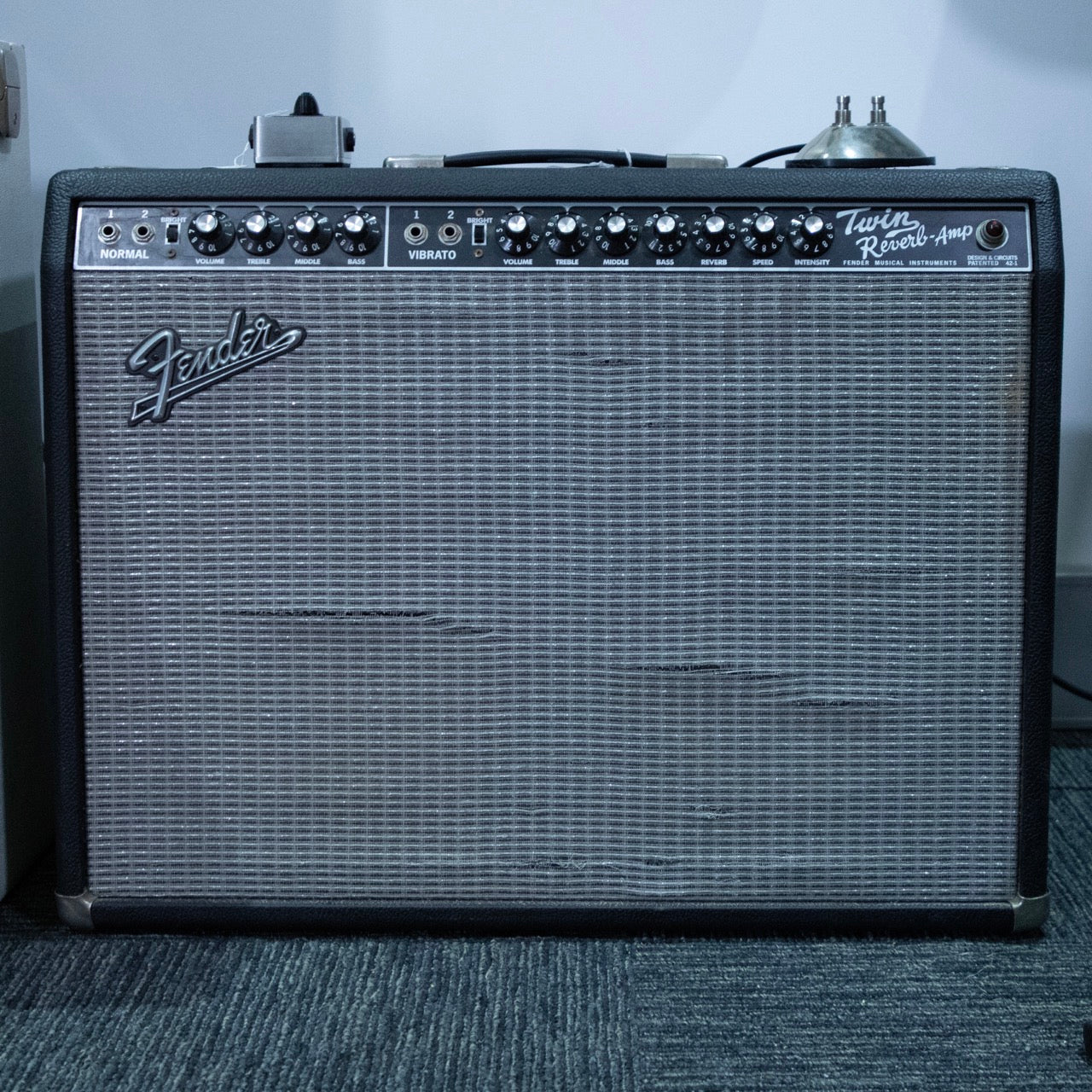 Fender Twin Reverb Hum Fender Twin Reverb – Freo Guitars