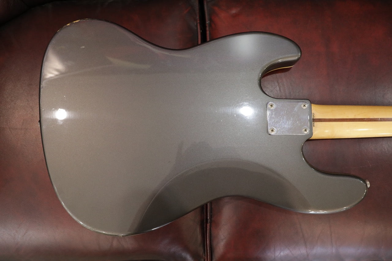 Fender Aerodyne Jazz Bass Dolphin Grey 2004/05