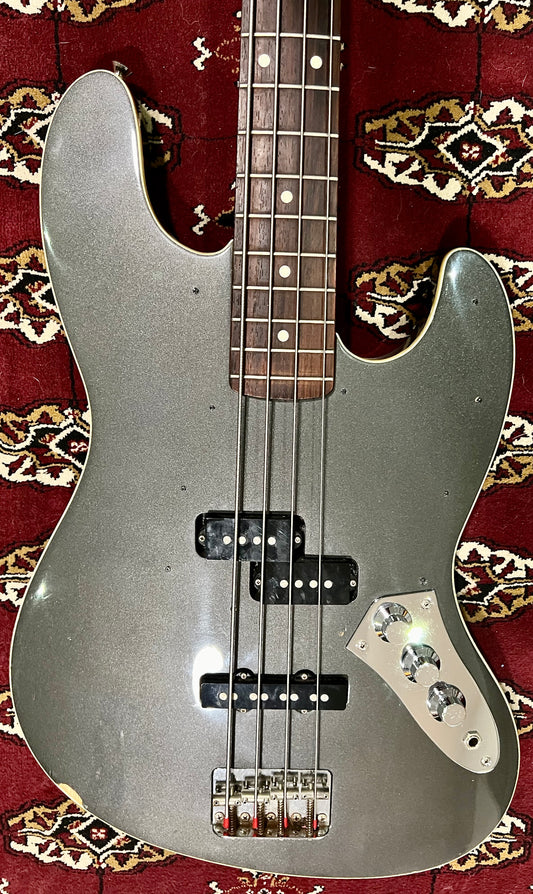 Fender Aerodyne Jazz Bass 2002-04