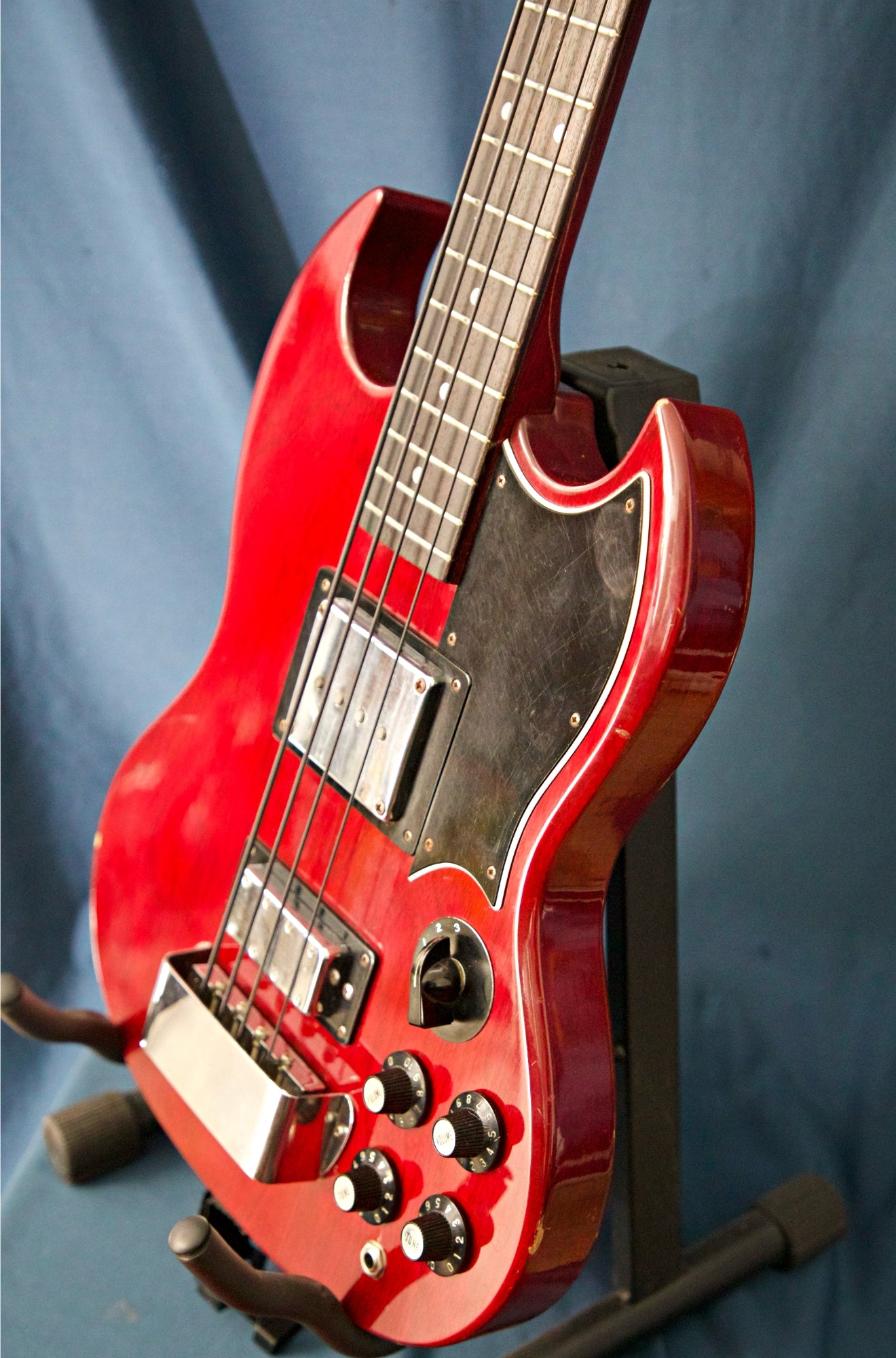 1970s Sakai EB Short Scale Bass – Made in Japan – Cherry