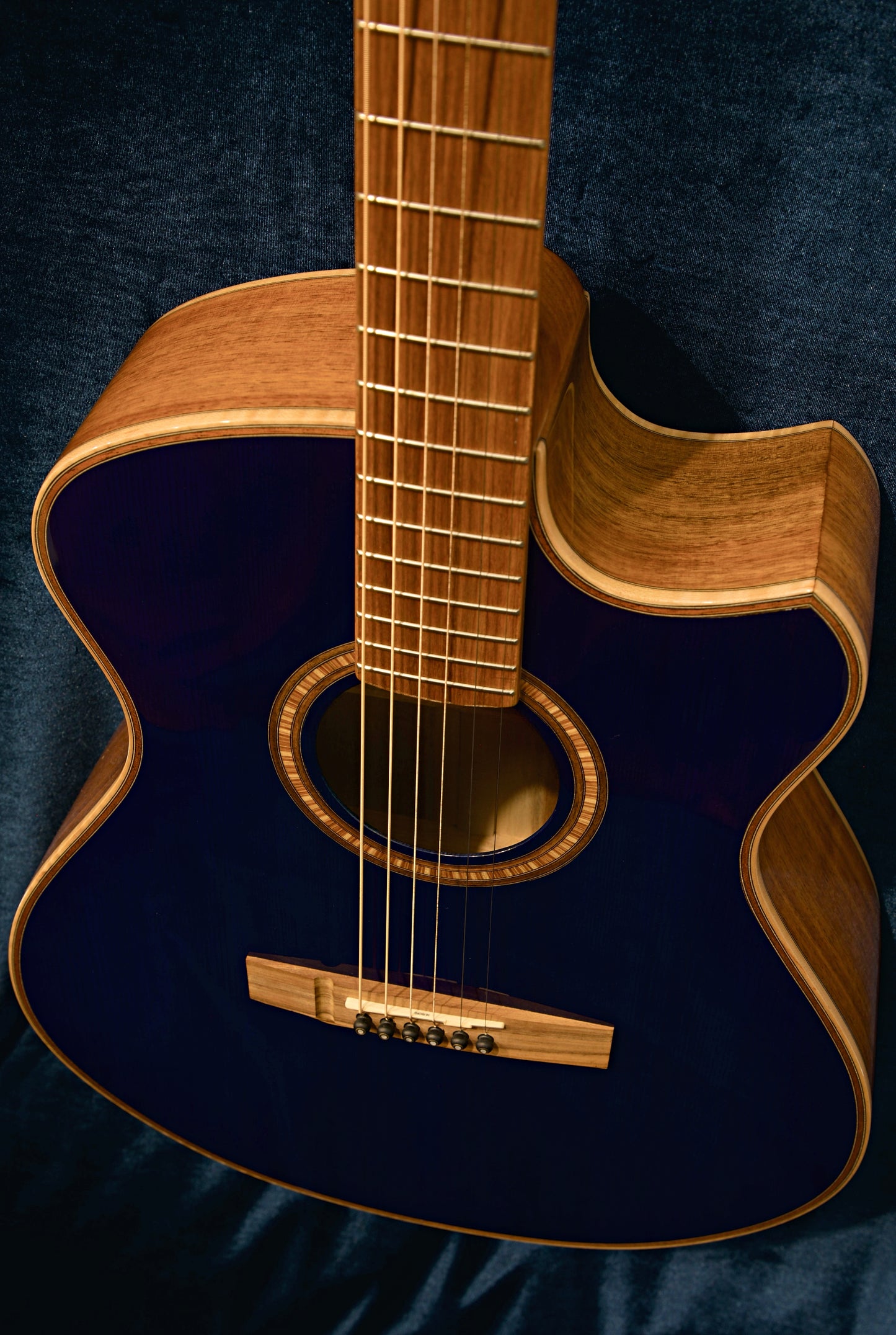 Andrew White Freja 1023 BSB (Blue) With Hard Case