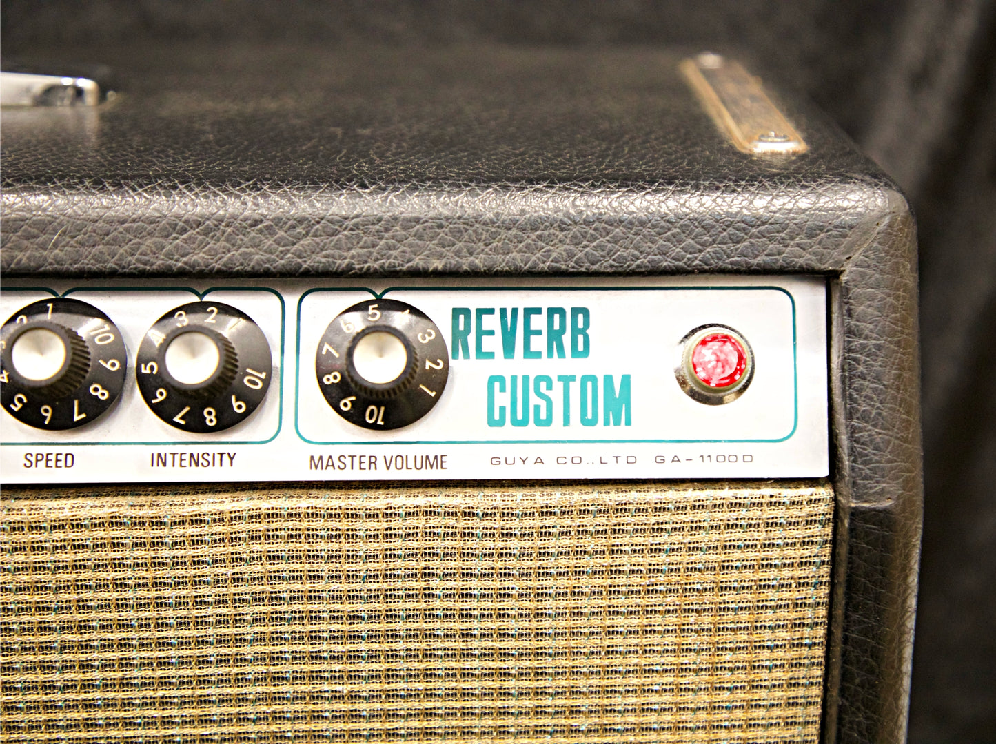 c.1976 Guyatone GA-1100D Reverb Custom 100W 2×12 Valve Amplifier – Made in Japan