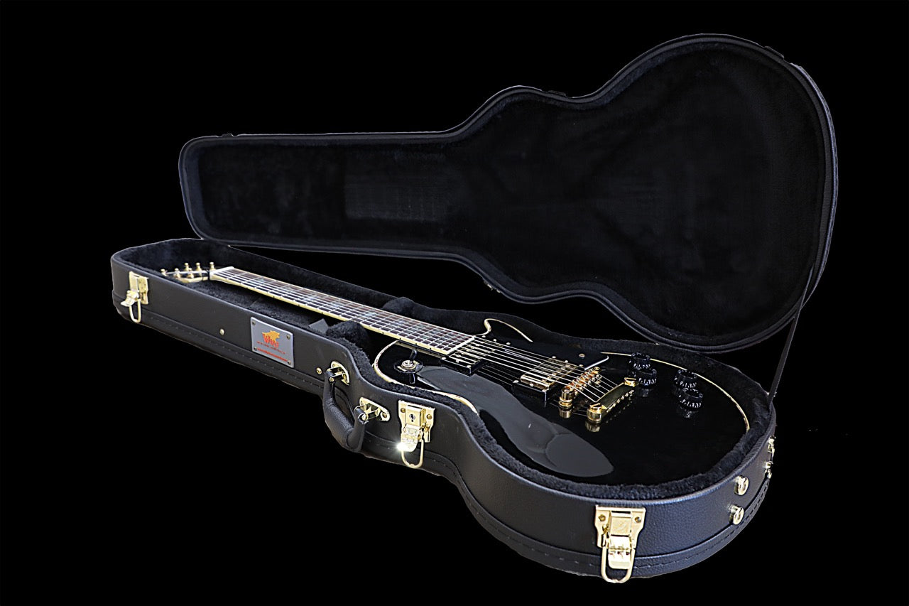 Howler Black Gloss Left or Right Hand With Wolf Hard Case and Pro-Luthier Set Up