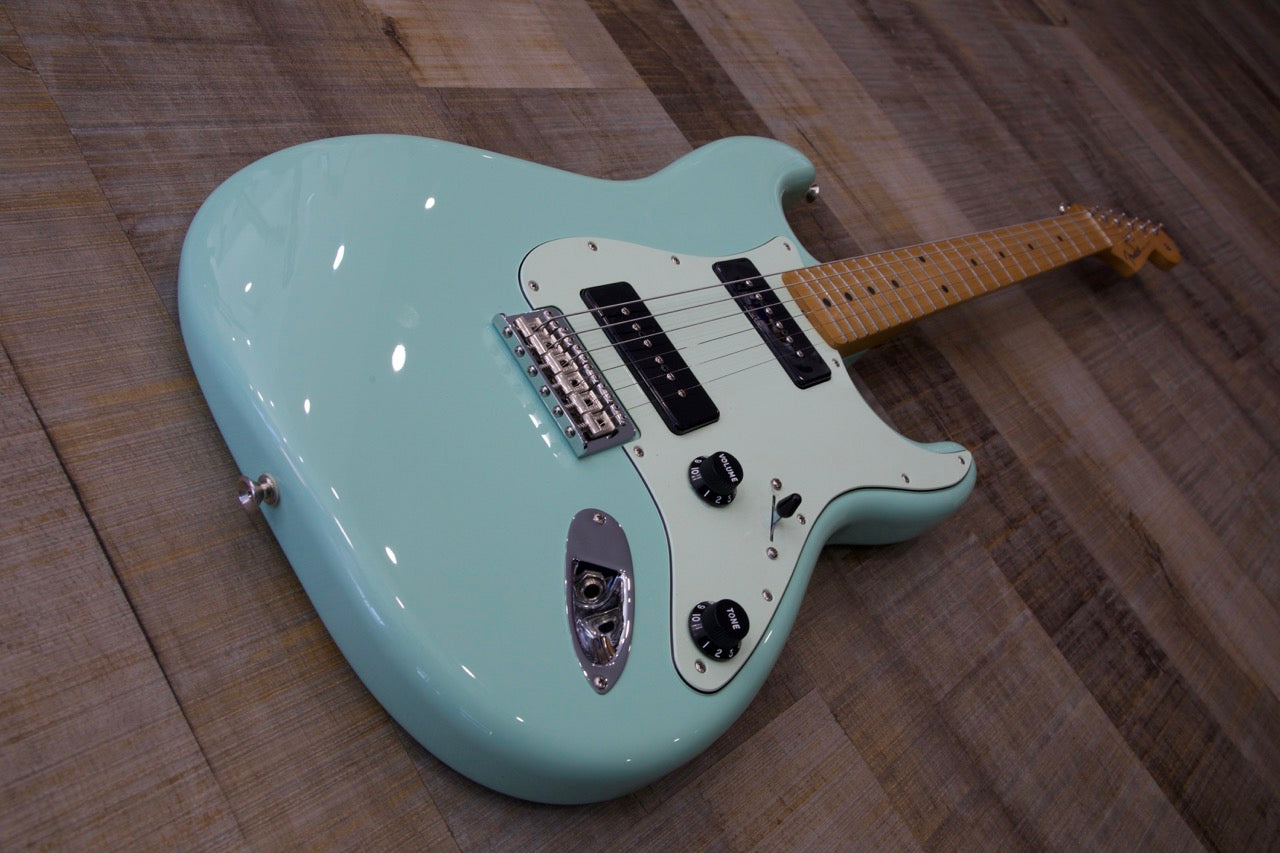 Fender Noventa Stratocaster 75th Anniversary 2021 - Surf Green