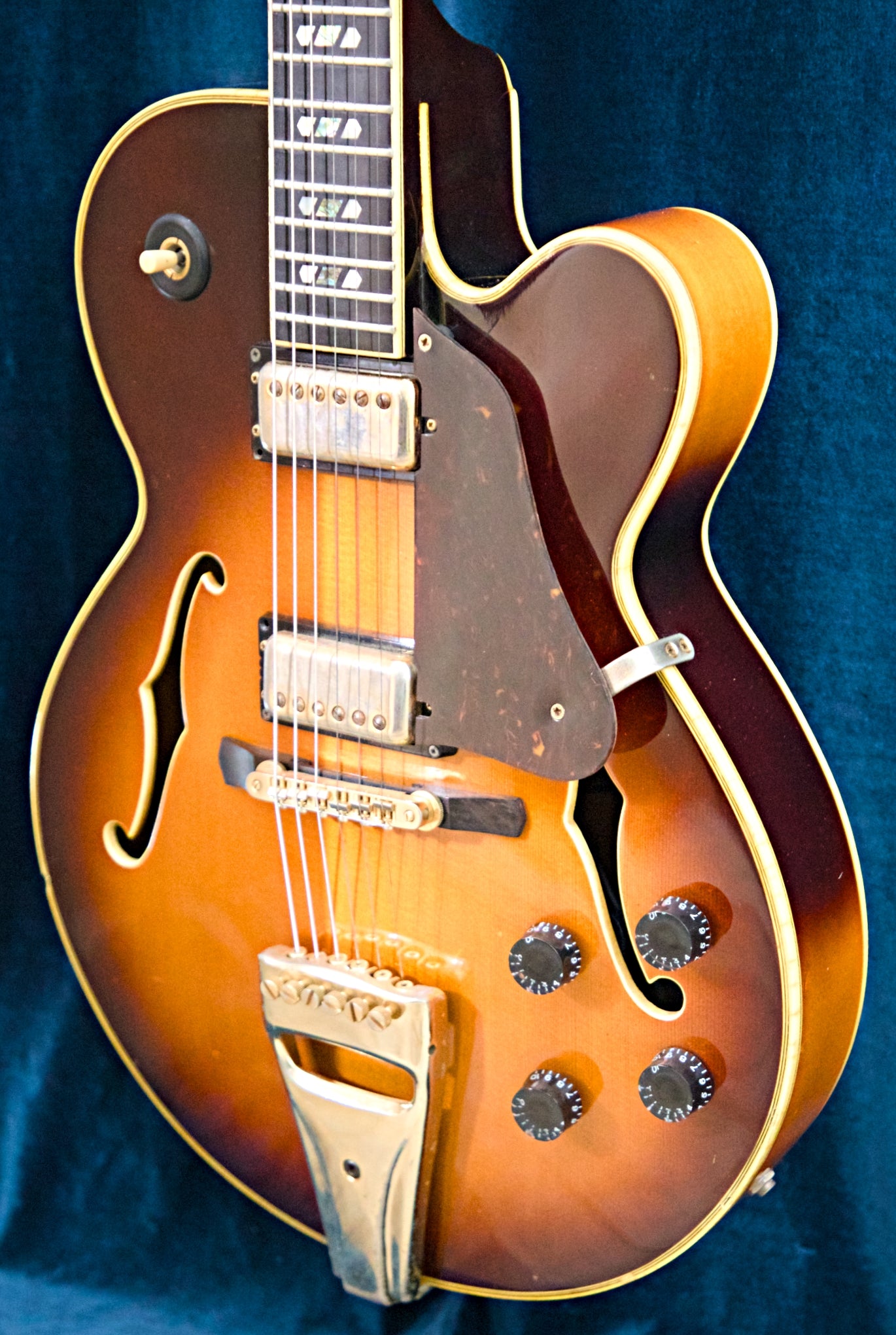 1979 Greco SW-1200 Vintage Japanese Jazz Guitar w/ Hard Case