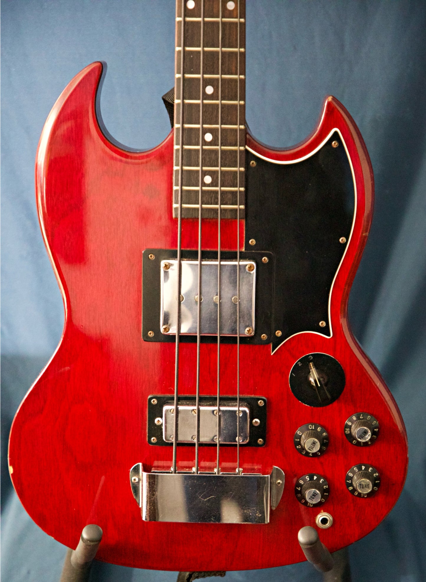 1970s Sakai EB Short Scale Bass – Made in Japan – Cherry