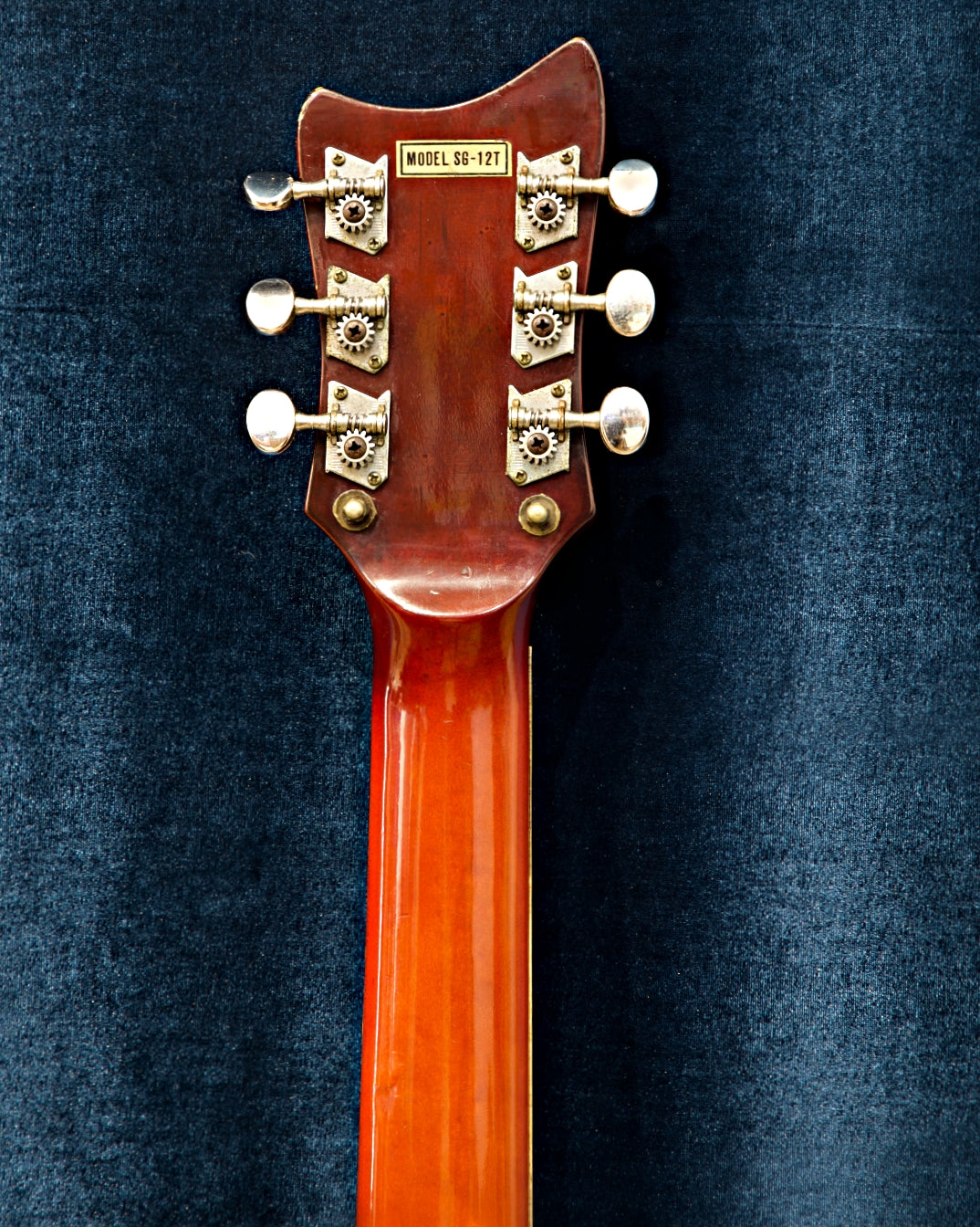 Vintage Guyatone SG-12T Hollowbody Electric Guitar – Gold Foil Pickups – Made in Japan – Good Condition