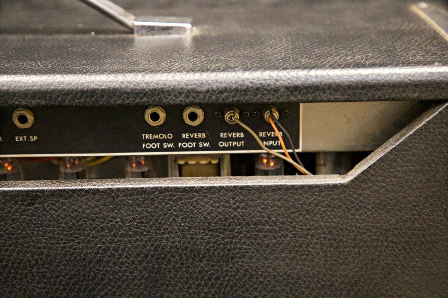 c.1976 Guyatone GA-1100D Reverb Custom 100W 2×12 Valve Amplifier – Made in Japan