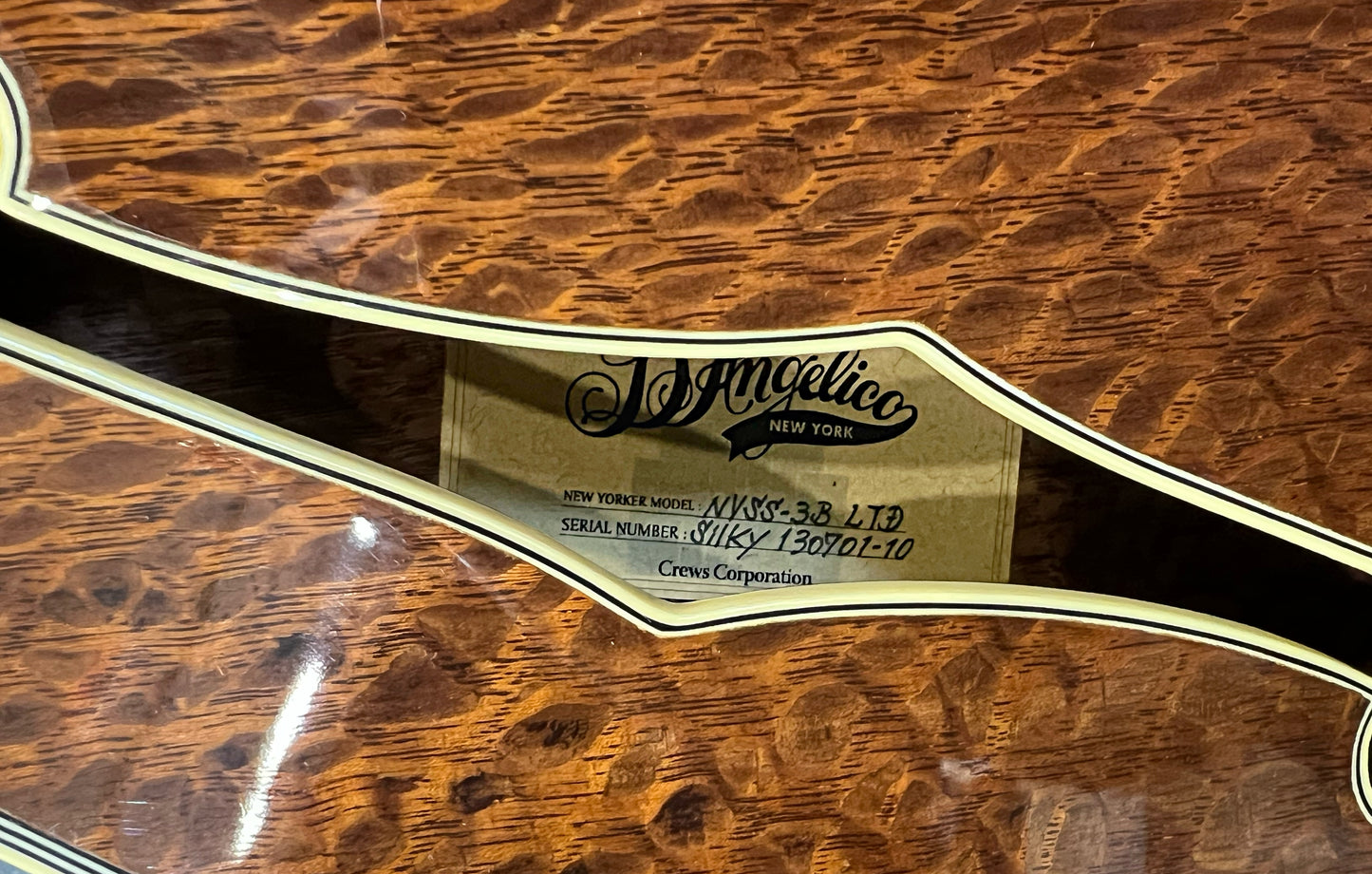 D’Angelico New Yorker NYSS-3B LTD