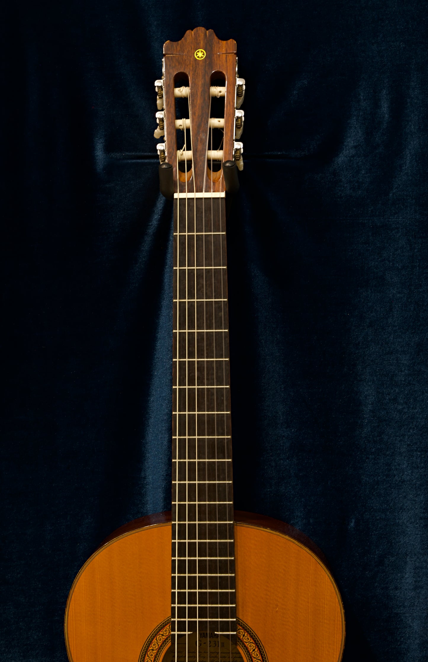 Yamaha G-231 Classical Guitar (Serial: 210050619) – Vintage Elegance