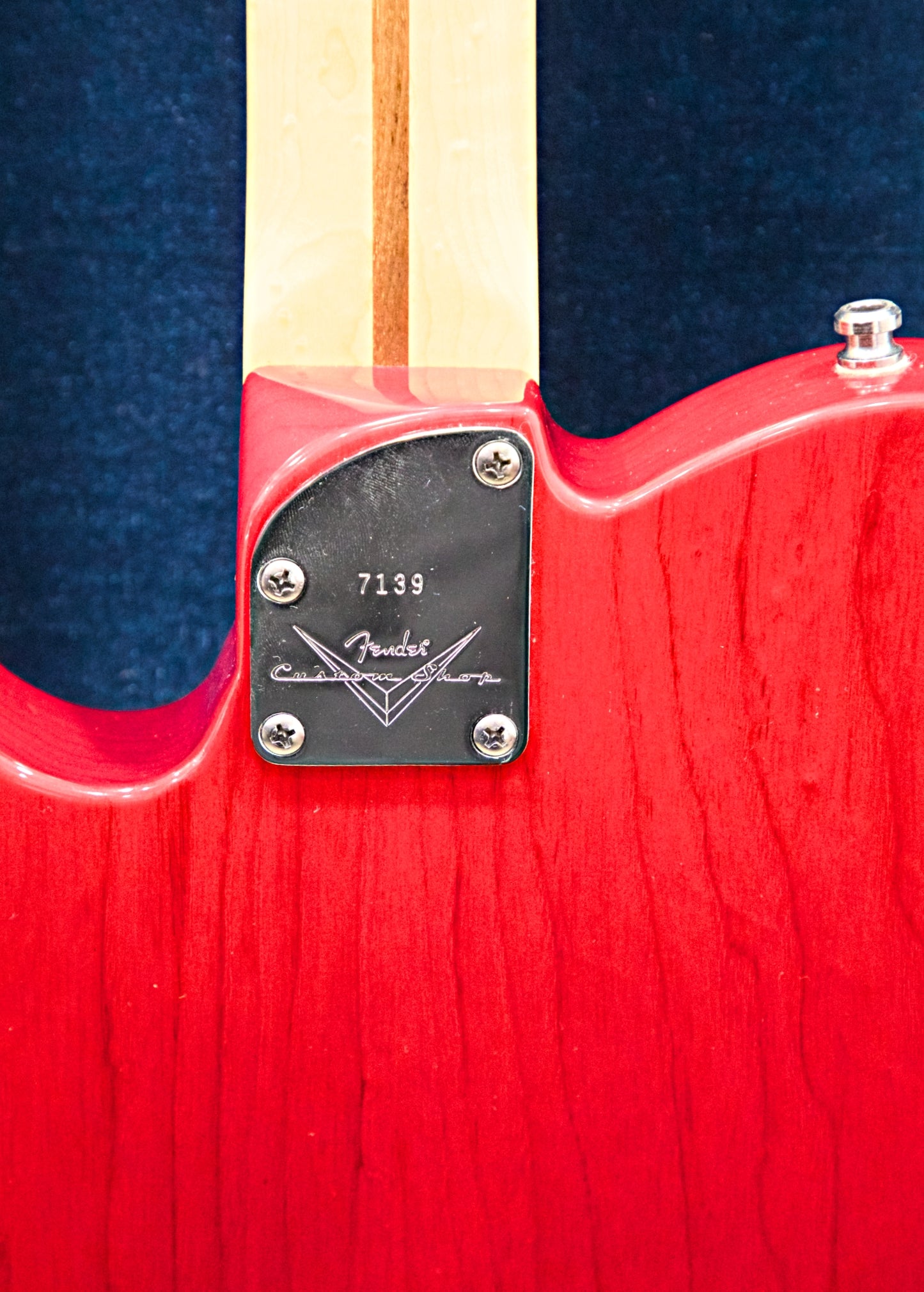 Fender Custom Shop Deluxe Telecaster Quilted Maple Top Candy Red