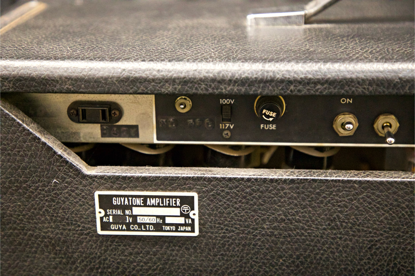 c.1976 Guyatone GA-1100D Reverb Custom 100W 2×12 Valve Amplifier – Made in Japan