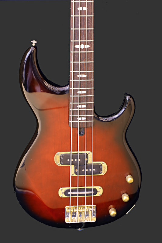 Yamaha BB1600 MIJ Bass Guitar (1988–1991) – Original Hard Case – Excellent Condition