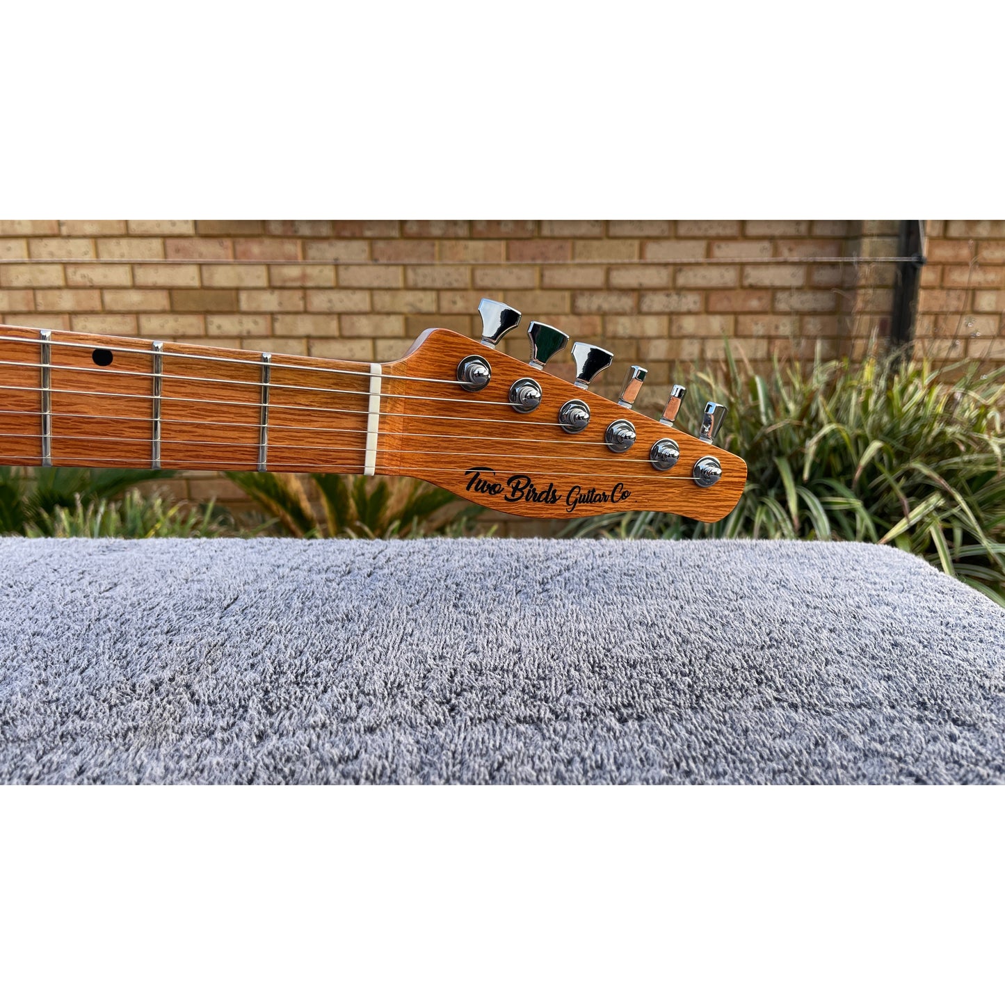 Two Birds Signature PRO "OG" Design